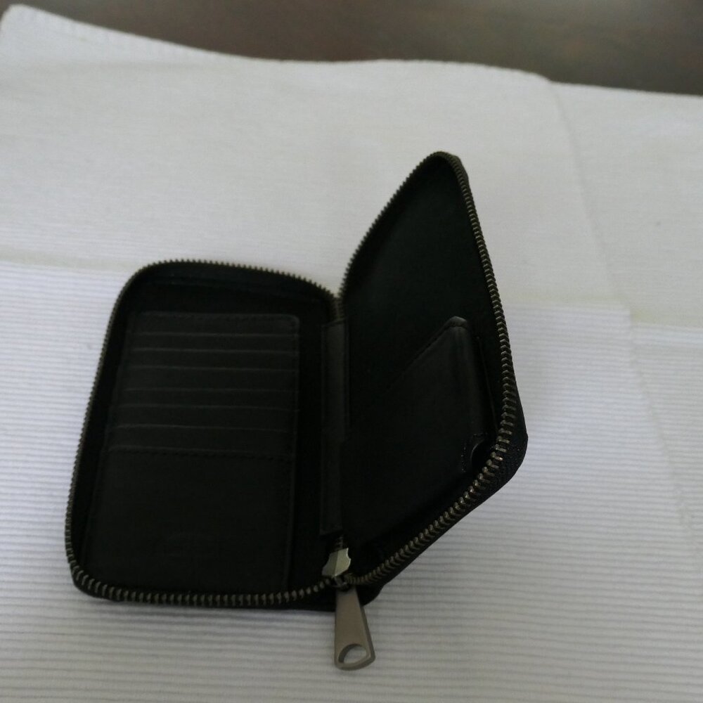 Fossil Leather Card Case W/Zipper Closure 8 Card Slots Good Preowned Condition - Picture 5 of 7